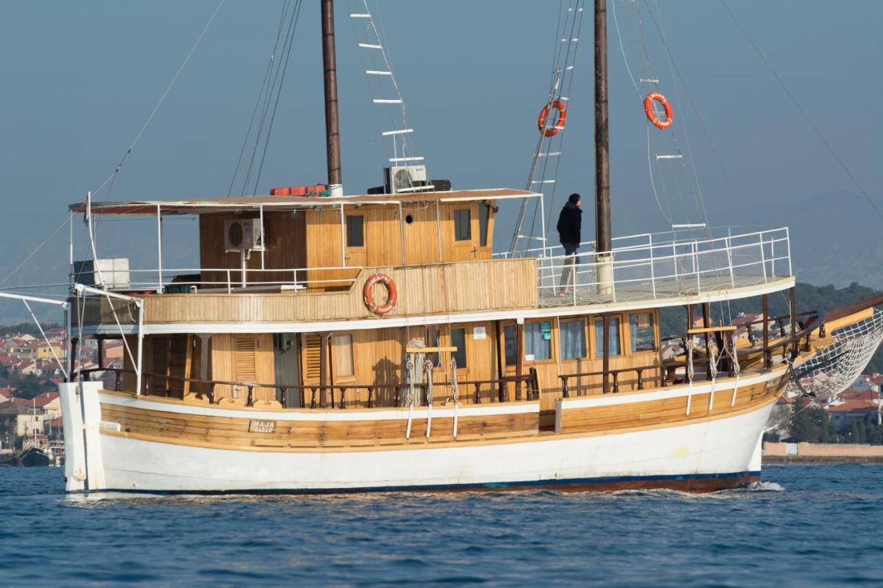 Rhythm Floating Hostel - Zadar Exterior photo
